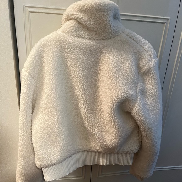 Small white teddy jacket from Nasty Gal - Picture 3 of 4